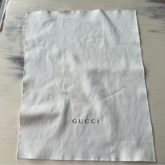 Prescription Gucci eyeglasses - Picture 5 of 6